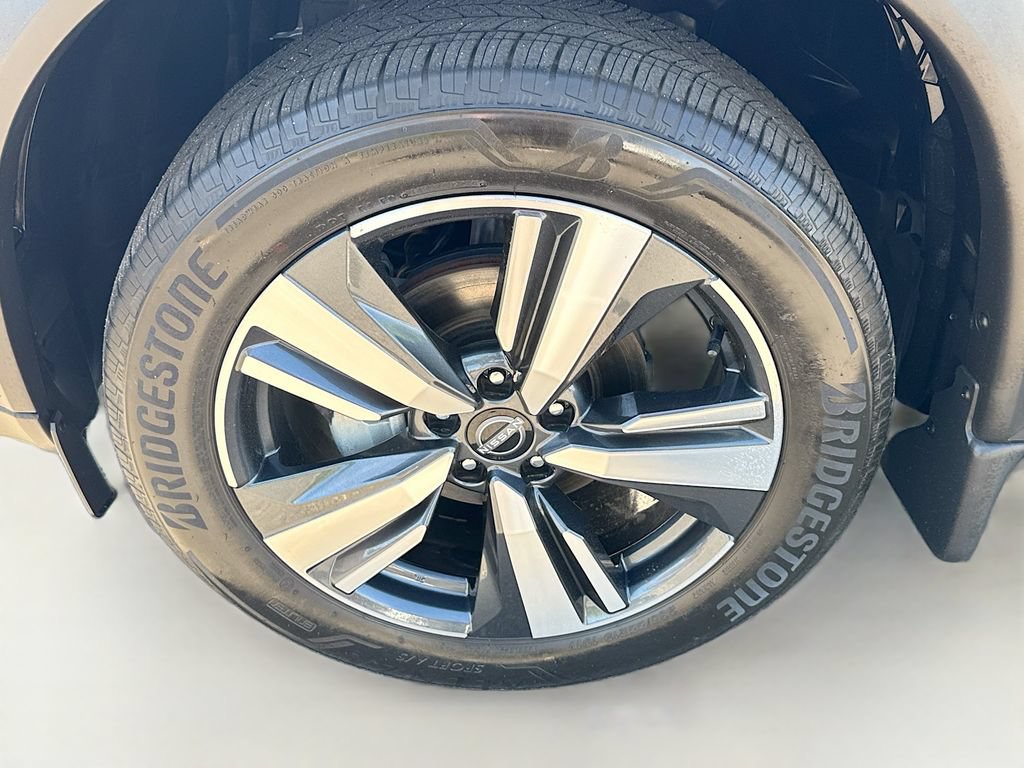 Certified 2024 Nissan Rogue SL FWD image 36