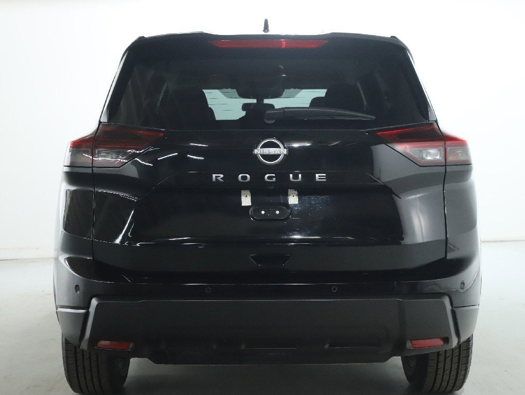 Certified 2025 Nissan Rogue SV image 41