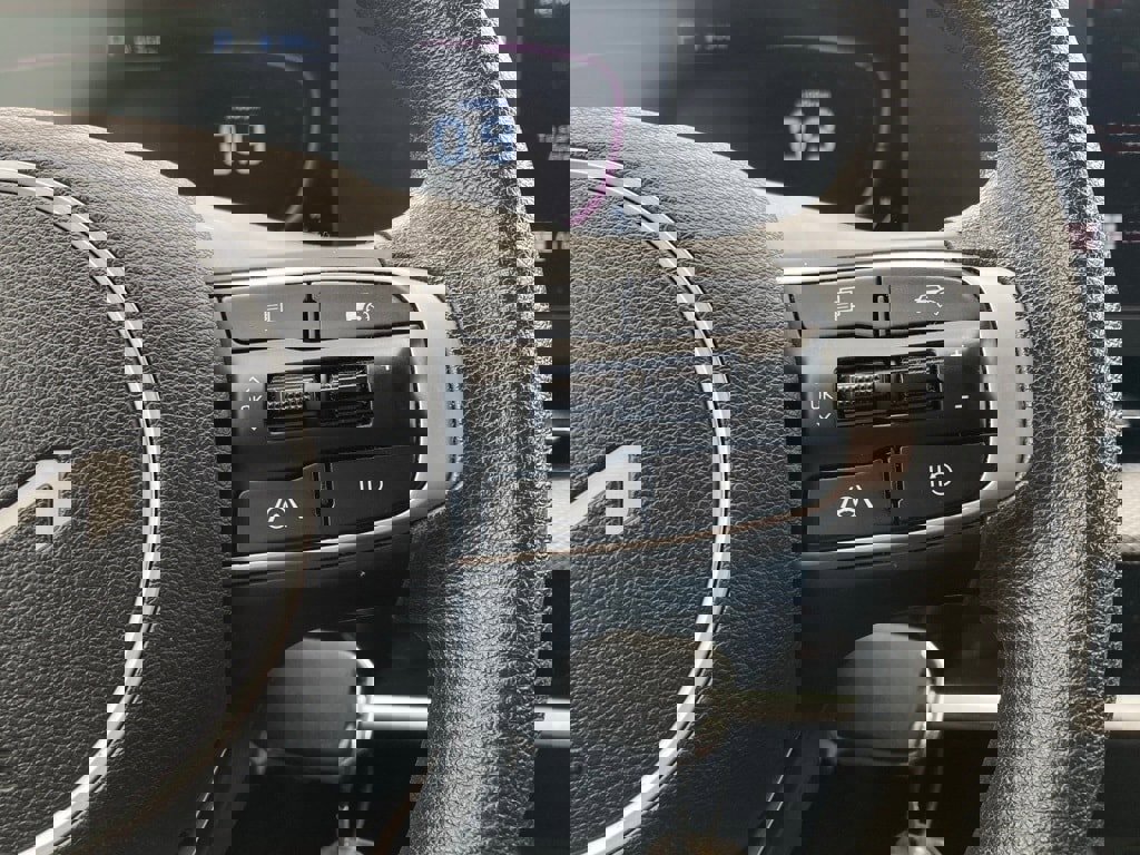 Used 2024 Kia Sportage LX image 16