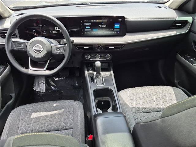 Certified 2025 Nissan Kicks SV w/ SV Premium Package FWD image 17