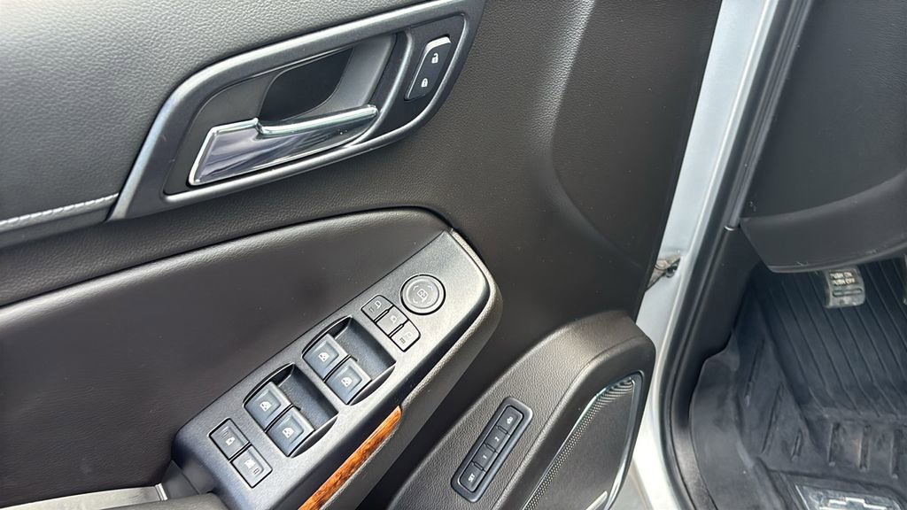 Used 2018 Chevrolet Tahoe Premier AWD/4WD image 14