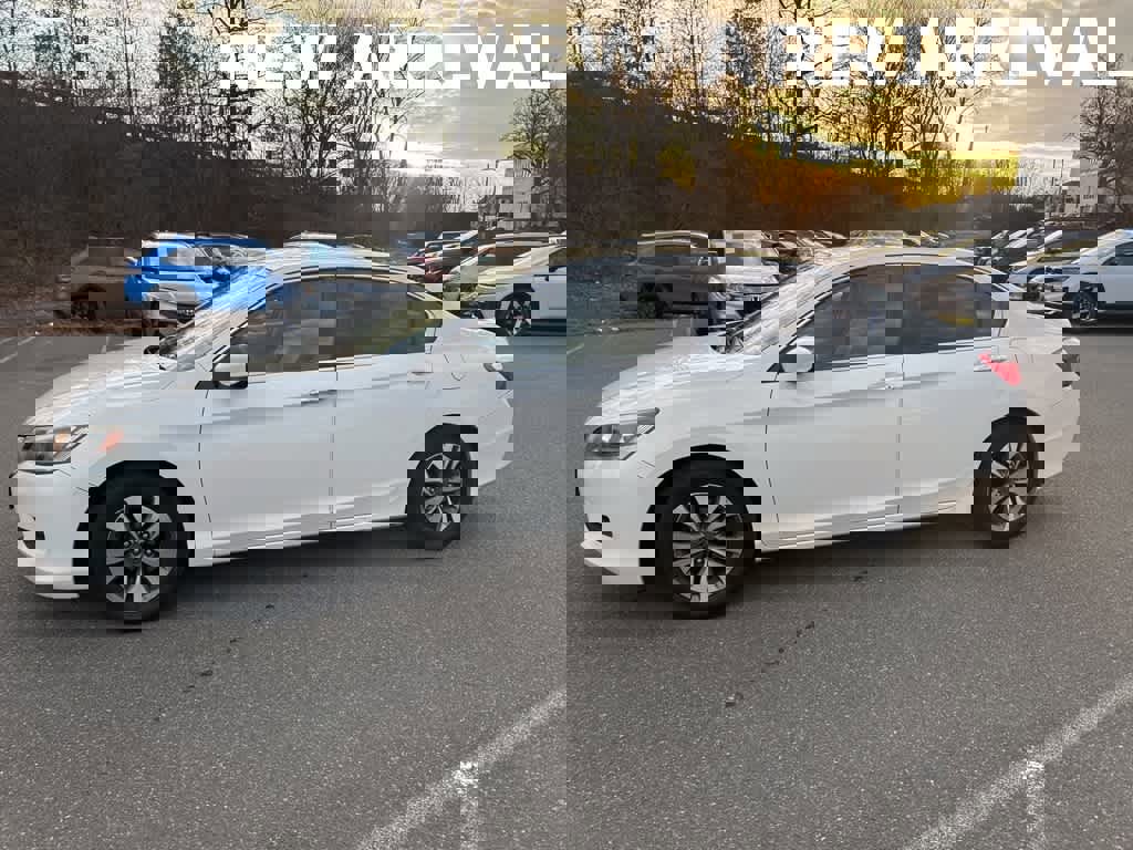 Used 2013 Honda Accord LX image 2