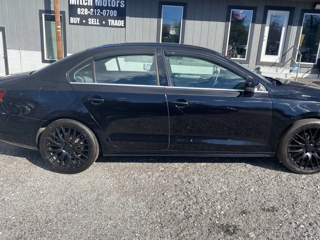 Used 2017 Volkswagen Jetta S FWD image 2