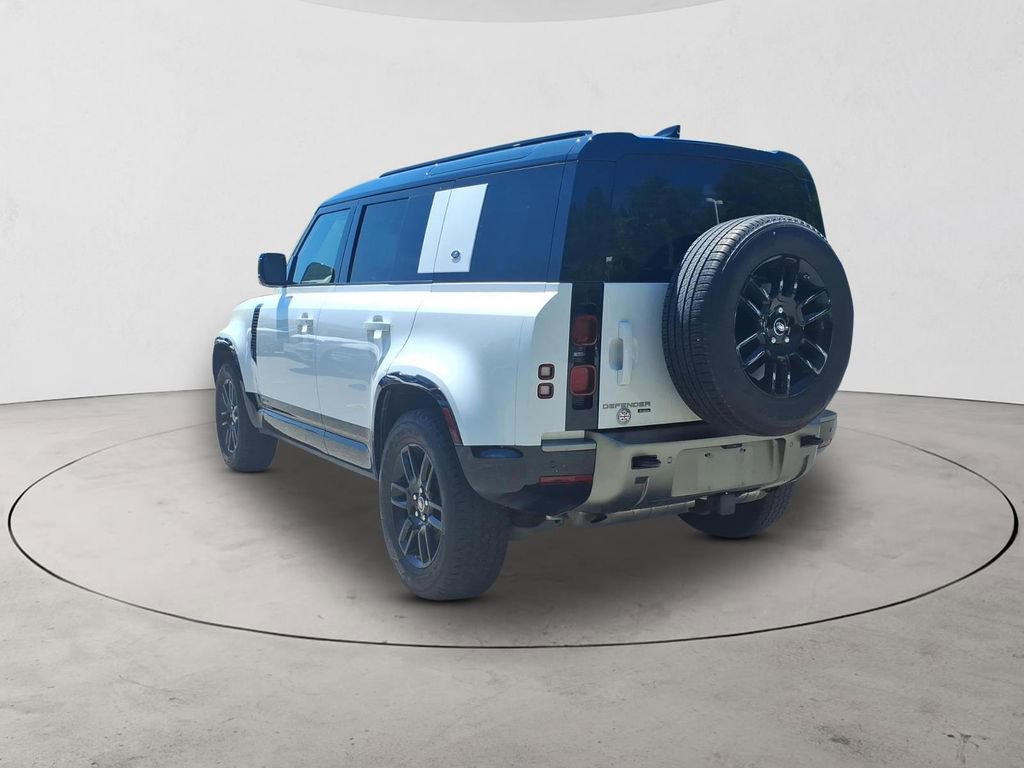 Used 2021 Land Rover Defender 110 X-Dynamic HSE AWD/4WD image 7