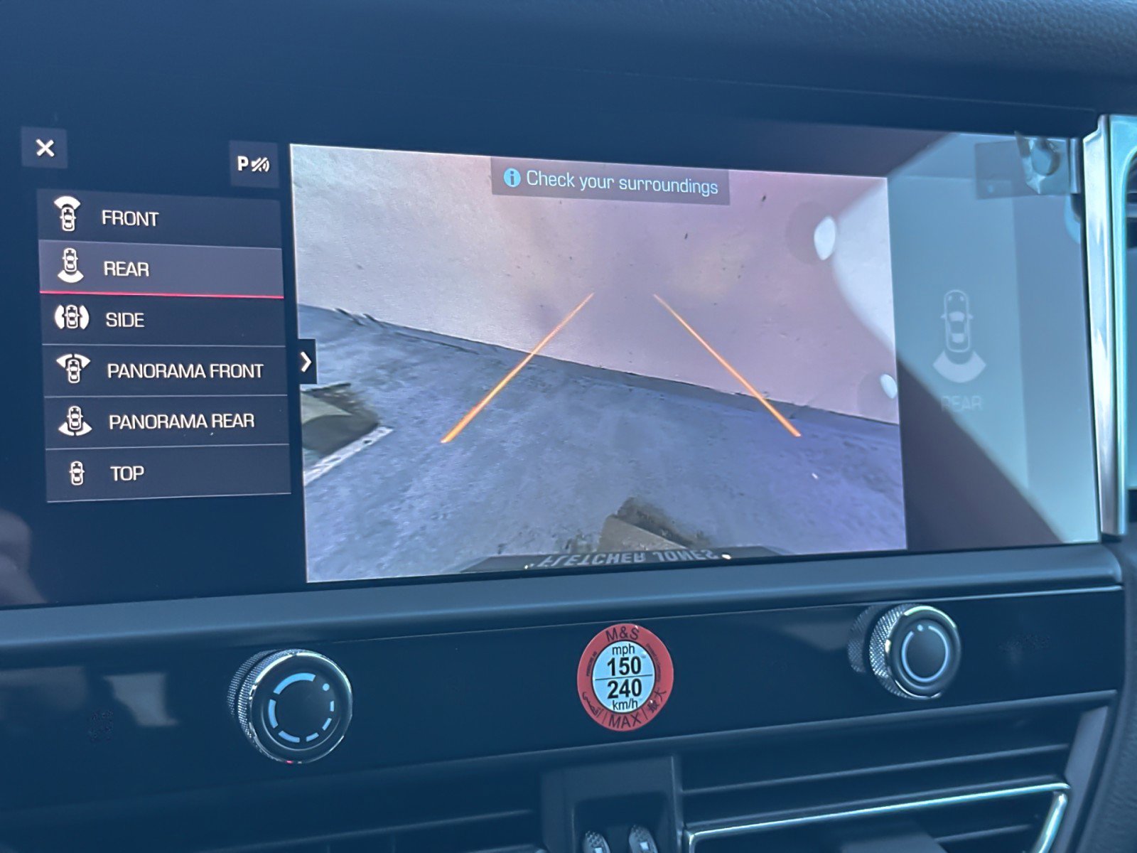 Certified 2025 Porsche Macan image 20