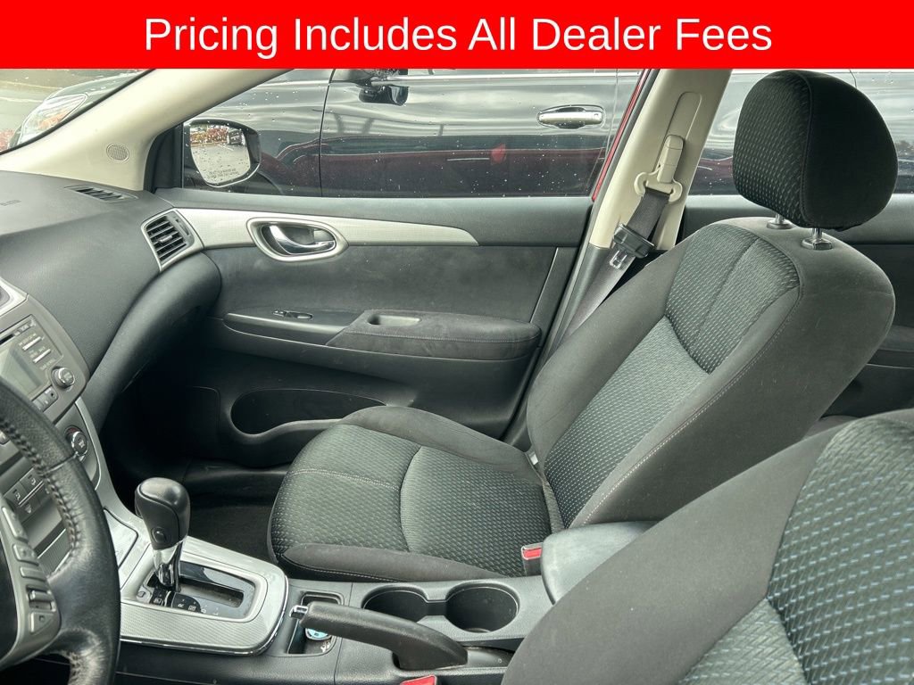Used 2014 Nissan Sentra SR w/ SR Driver Package FWD image 9