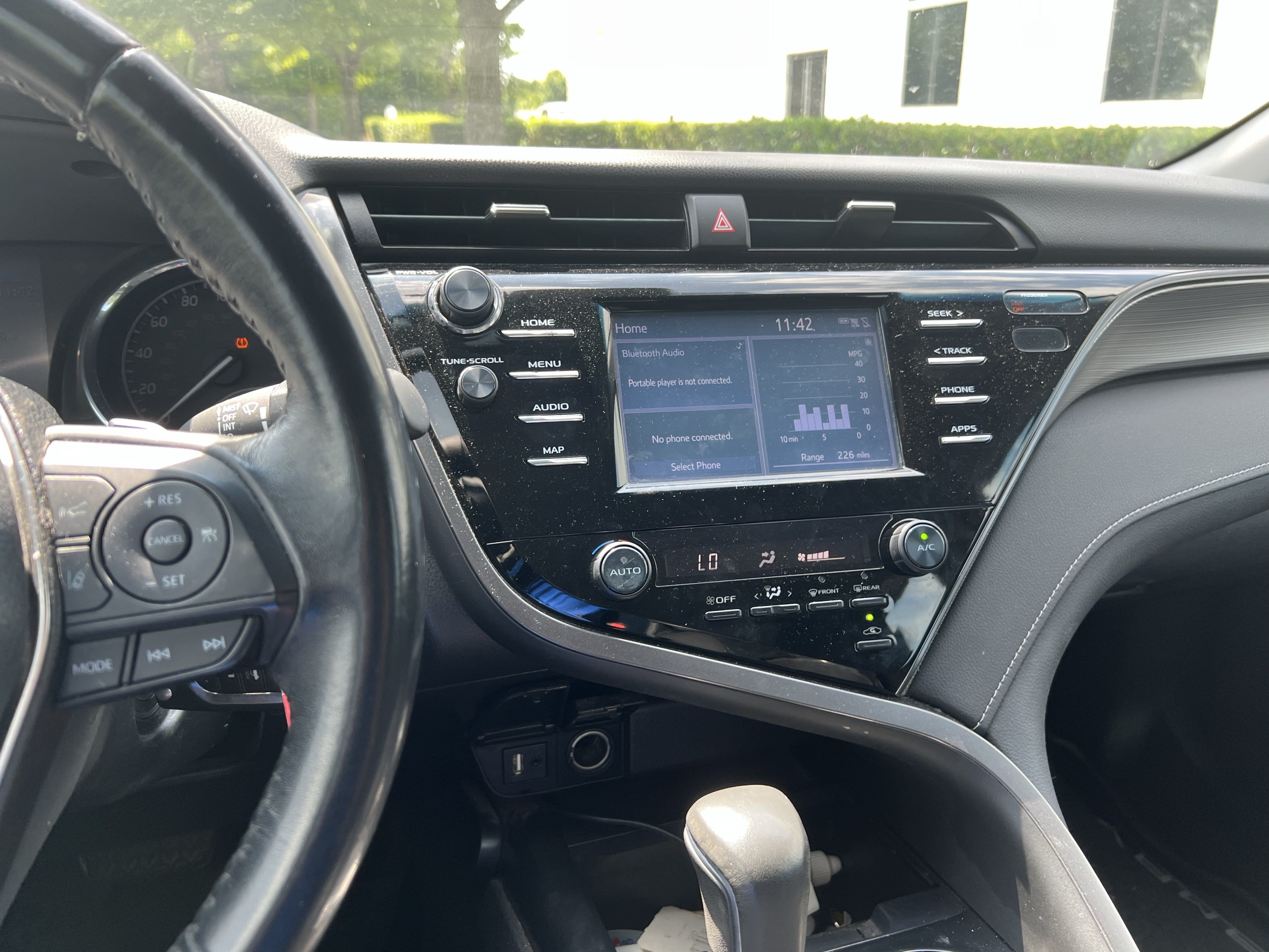 Used 2019 Toyota Camry SE FWD image 31