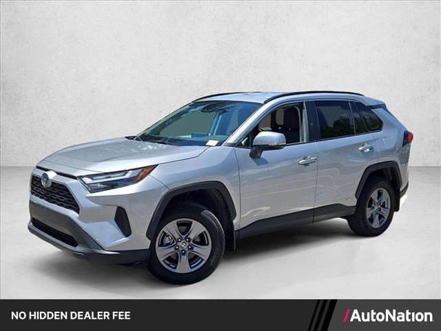 Used 2024 Toyota RAV4 XLE AWD/4WD image 1