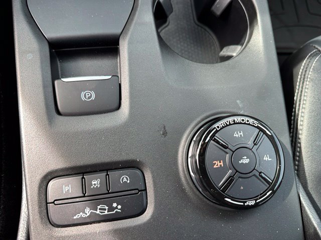 Used 2024 Ford Ranger Lariat w/ FX4 Off-Road Package AWD/4WD image 16