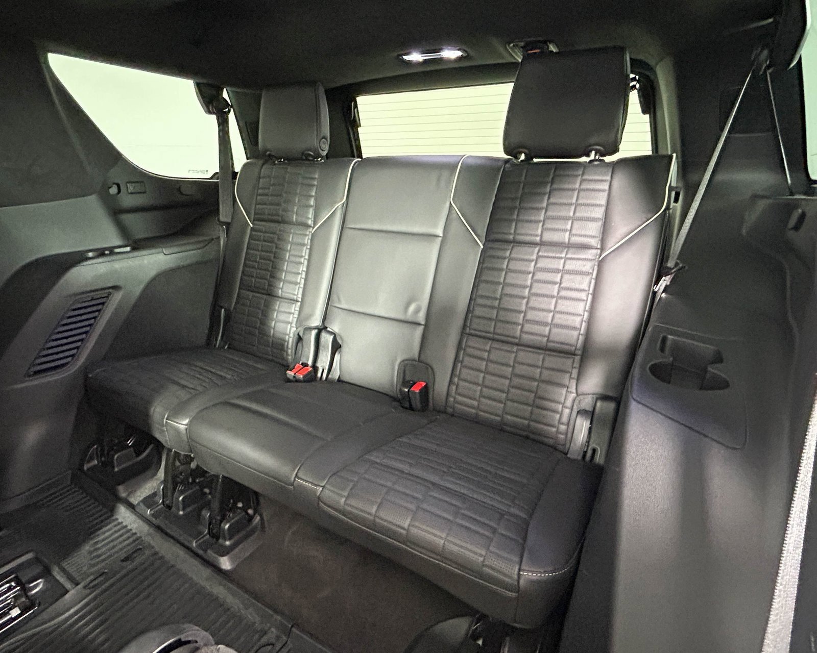 Used 2022 Cadillac Escalade Sport Platinum w/ LPO, Floor Liner Package image 20