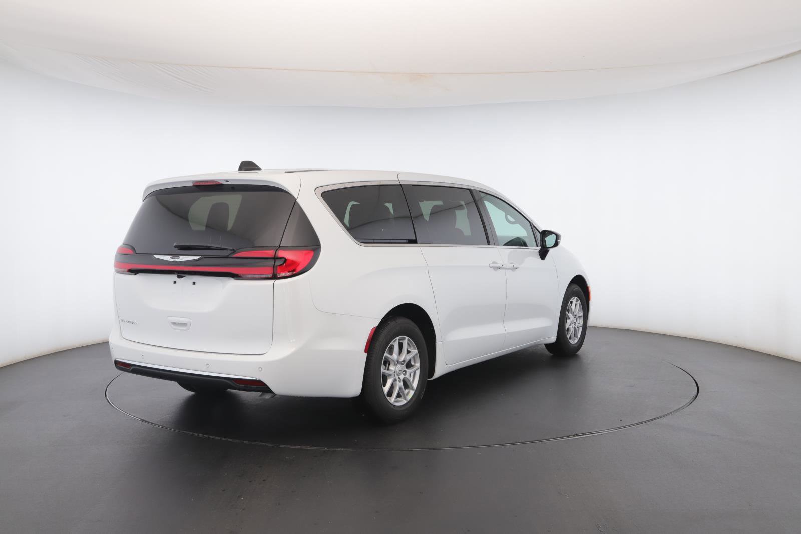 New 2026 Chrysler Pacifica Select image 27