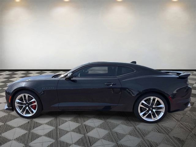 Used 2024 Chevrolet Camaro LT RWD image 8