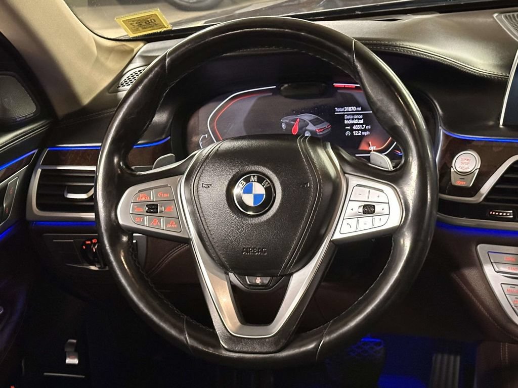 Used 2020 BMW 750i xDrive w/ Executive Package AWD/4WD image 18
