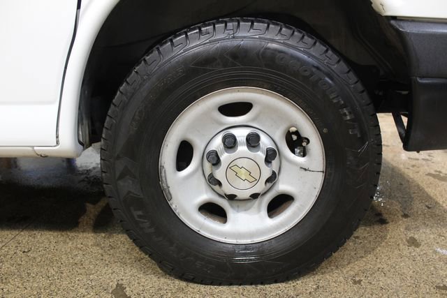 Used 2014 Chevrolet Express 3500 image 26