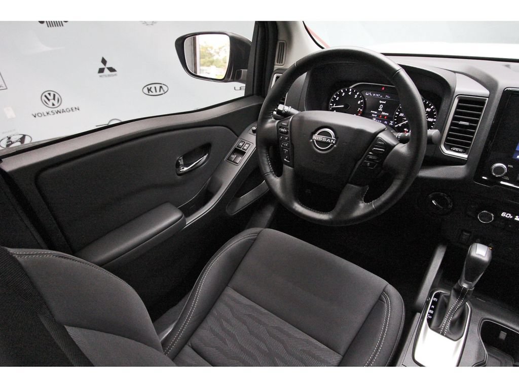 Used 2024 Nissan Frontier SV w/ SV Convenience Package AWD/4WD image 9