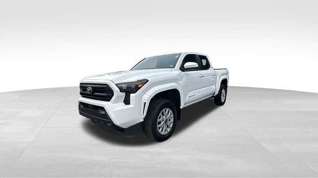 Used 2024 Toyota Tacoma SR5 image 2