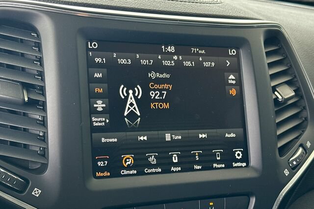 New 2023 Jeep Cherokee Altitude Lux AWD/4WD image 18