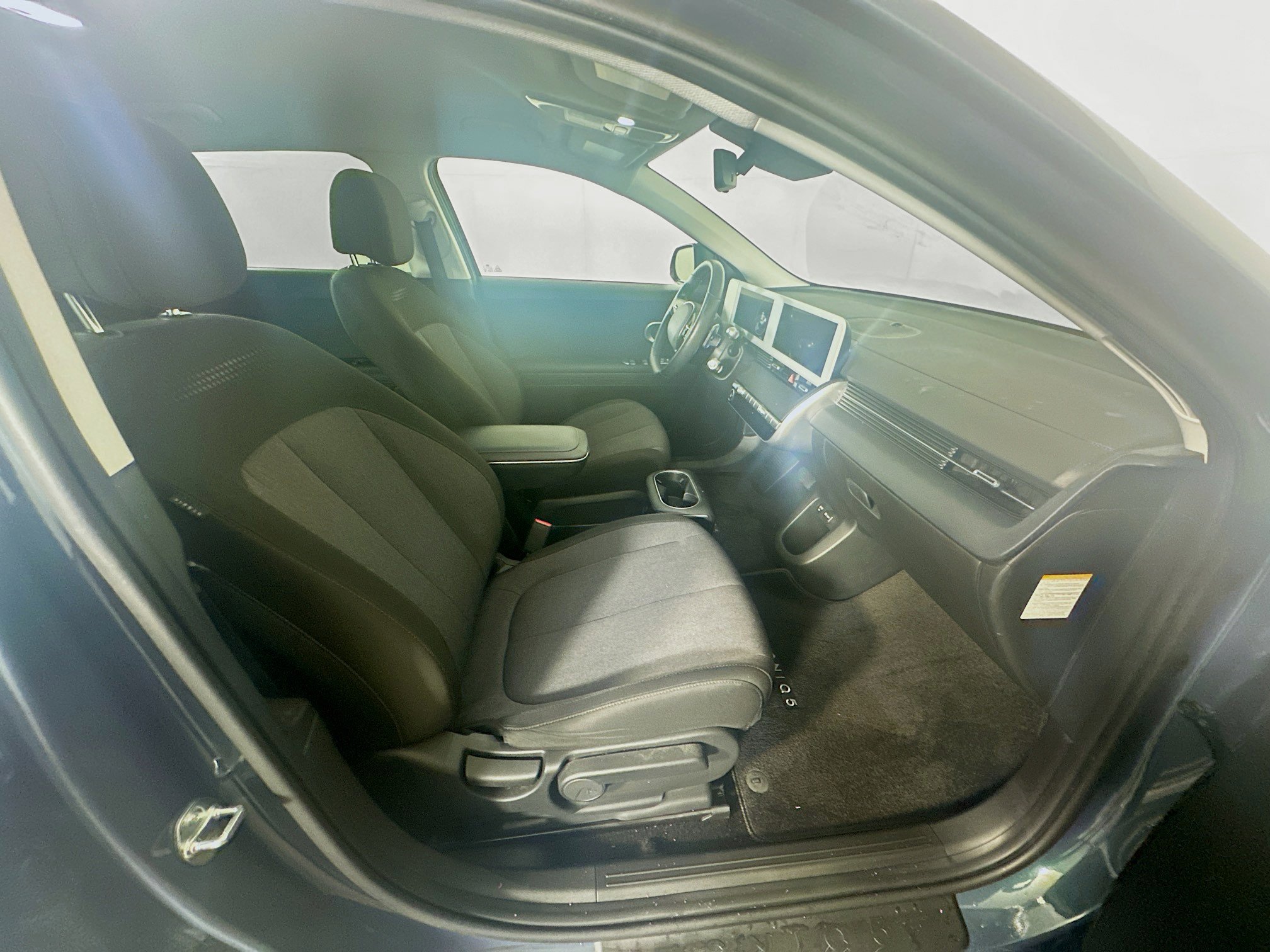 Used 2024 Hyundai Ioniq 5 SEL RWD image 32