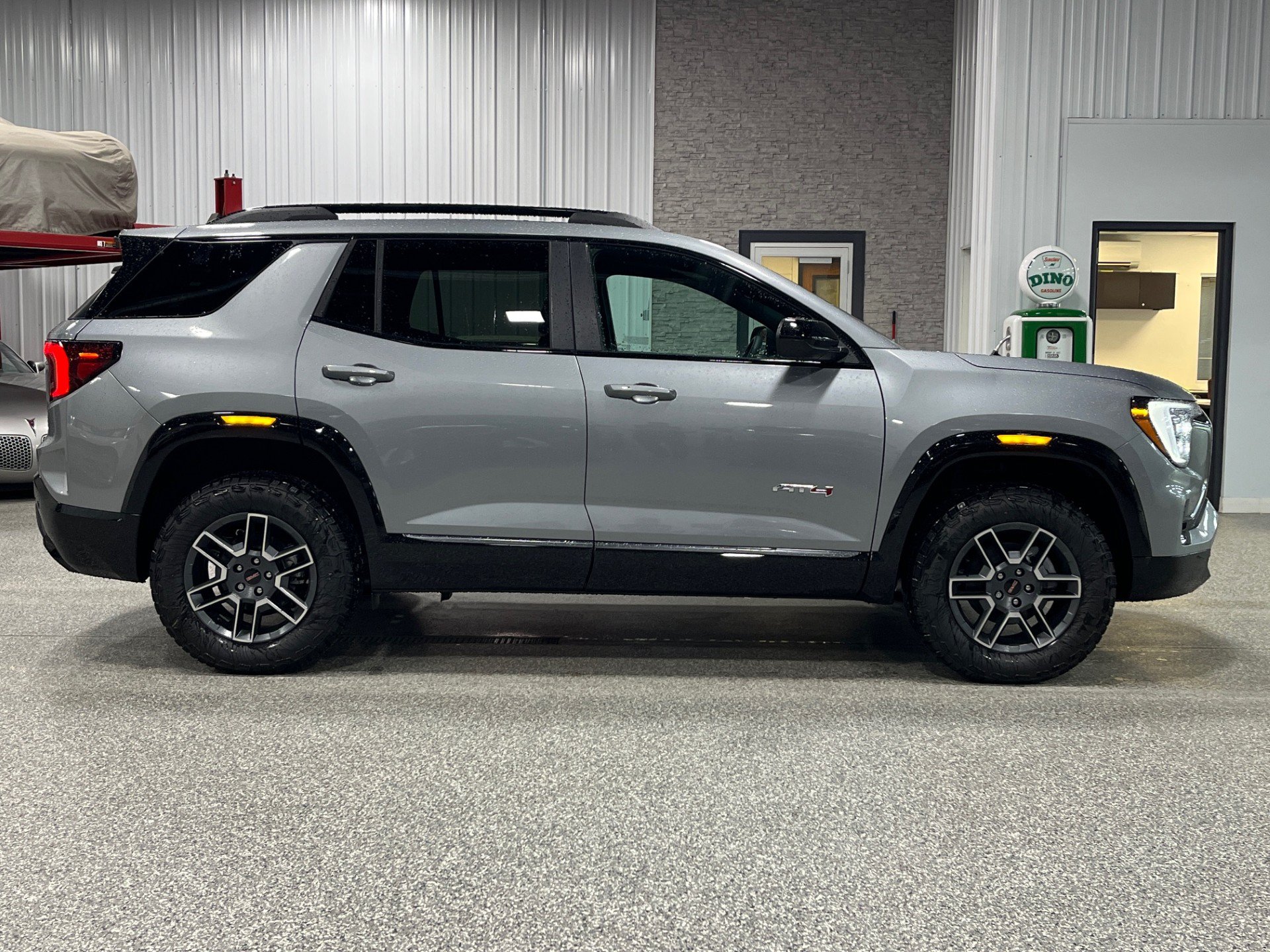 New 2026 GMC Terrain AT4 w/ Convenience Package III AWD/4WD image 6