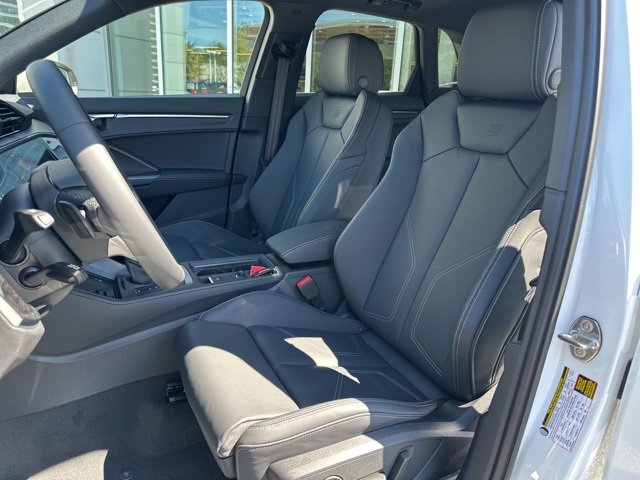New 2025 Audi Q3 2.0T Premium image 9