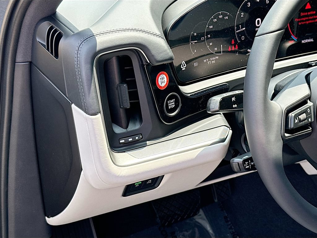 New 2026 Porsche Cayenne AWD/4WD image 11