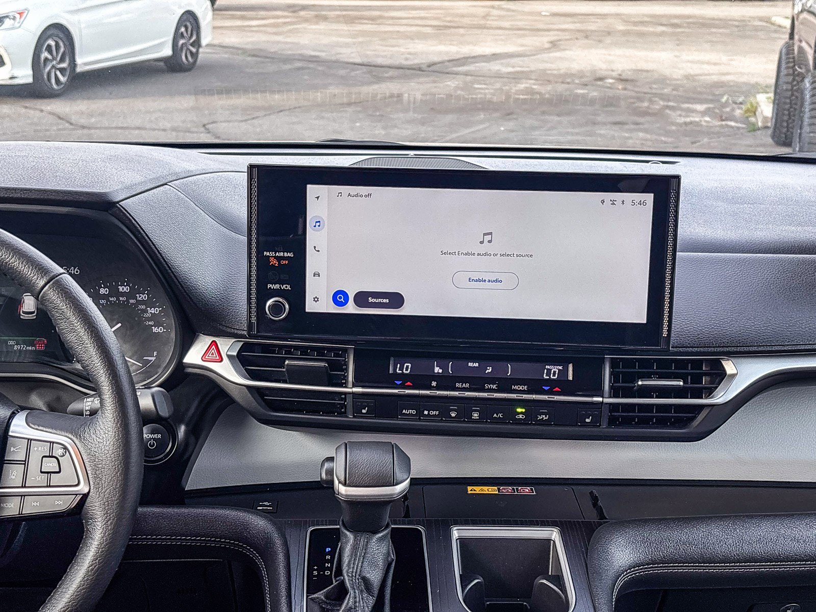 Used 2025 Toyota Sienna XLE image 17