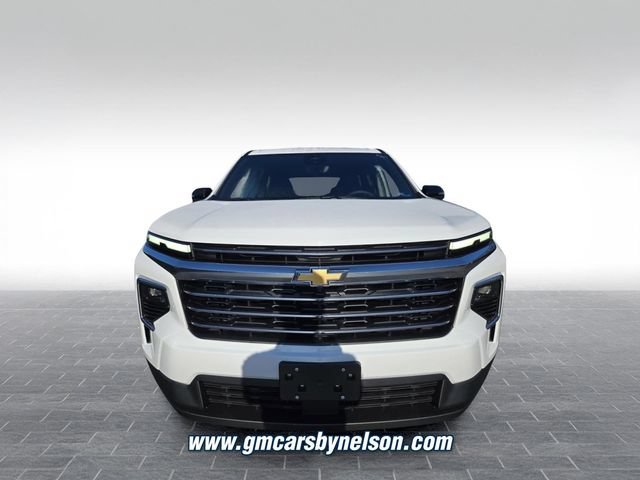 New 2027 Chevrolet Traverse LT w/ Driver Confidence Package FWD image 2