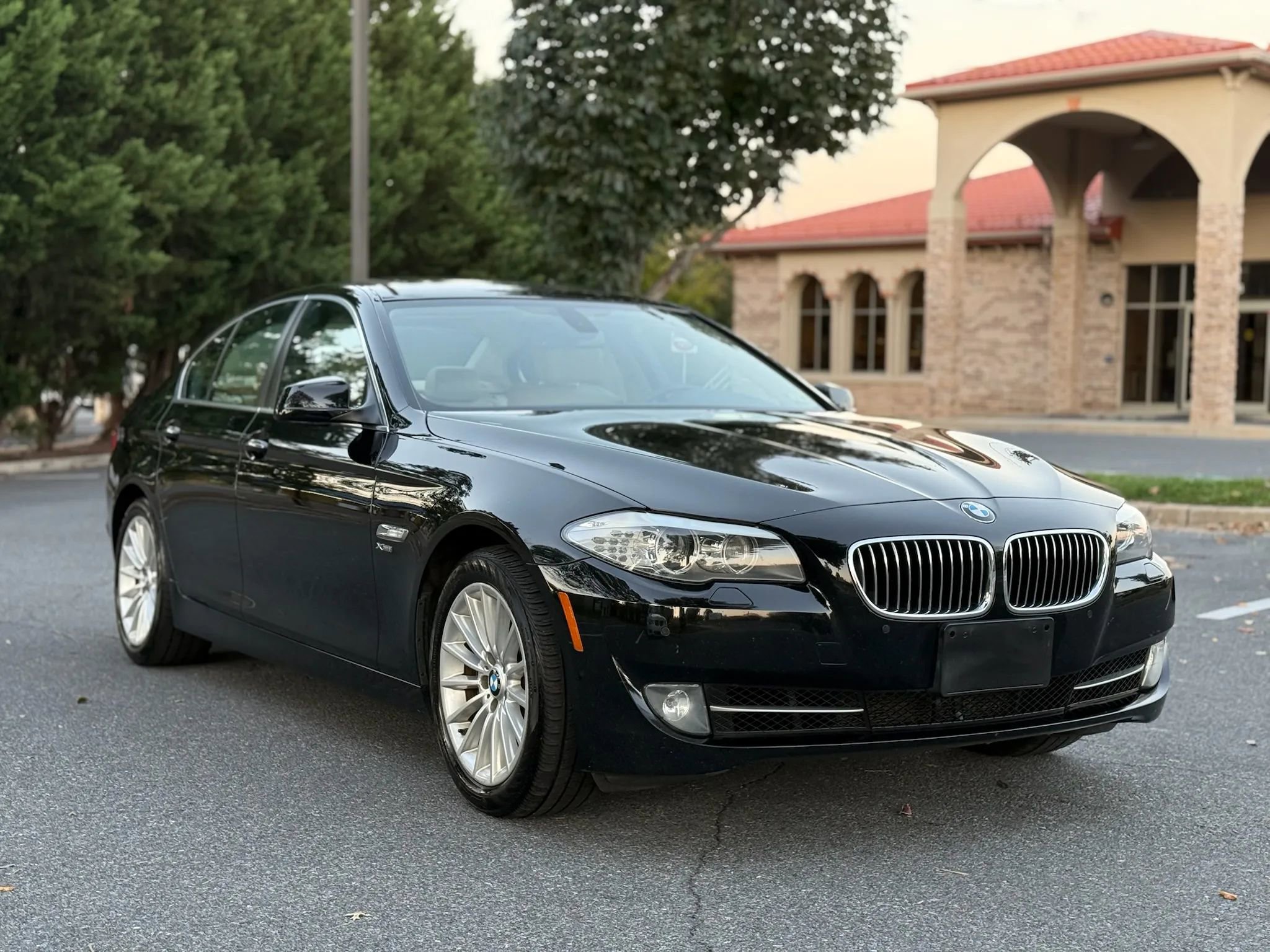 Used 2012 BMW 535i xDrive Sedan image 7