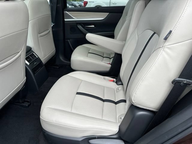 Used 2024 MAZDA CX-90 Plug-In Hybrid w/ Premium Pkg AWD/4WD image 16