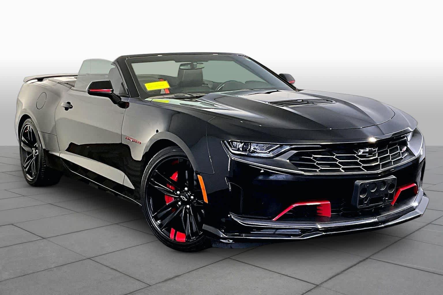 Used 2023 Chevrolet Camaro LT w/ Redline Edition RWD image 3