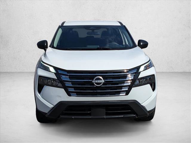 Used 2024 Nissan Rogue S FWD image 2
