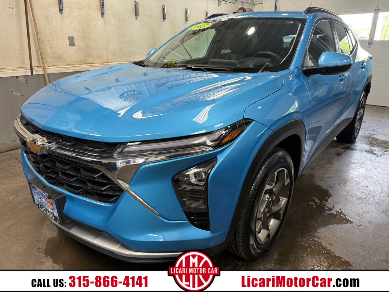 Used 2025 Chevrolet Trax LT w/ Driver Confidence Package