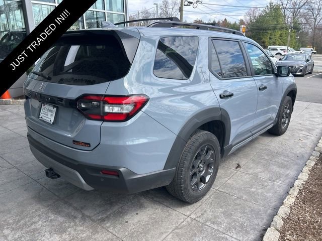 Used 2023 Honda Pilot TrailSport image 6