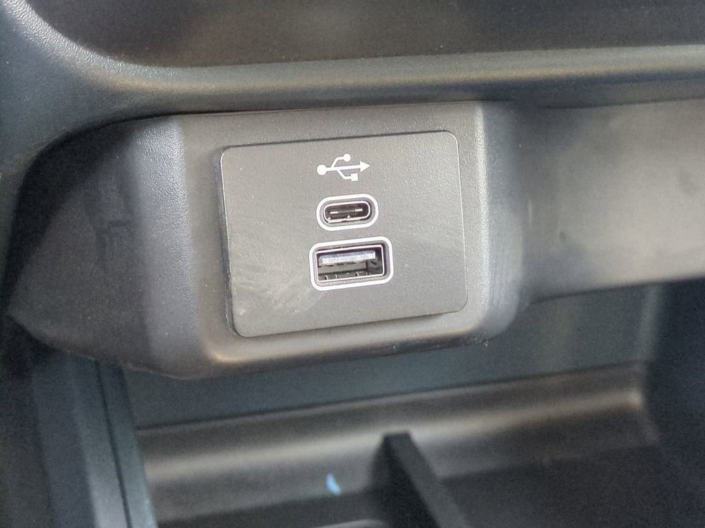 New 2025 Ford Maverick XL w/ Equipment Group 102A image 20