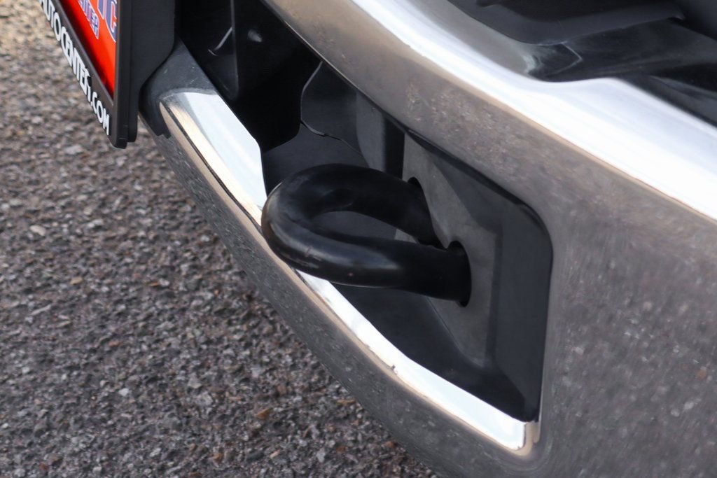 Used 2017 Ford F550 2WD Regular Cab Super Duty image 53