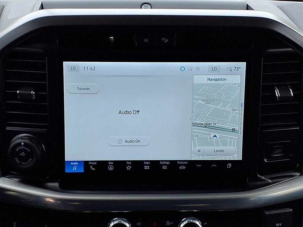 Used 2025 Ford F150 Lariat w/ Equipment Group 501A Mid image 14