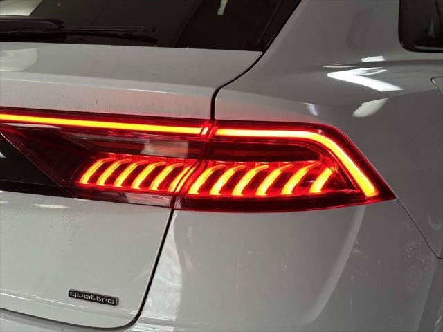 Used 2023 Audi Q8 Premium Plus AWD/4WD image 9