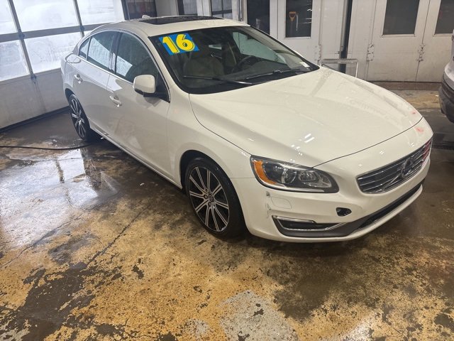 Used 2016 Volvo S60 T5 Inscription Platinum w/ Climate Package