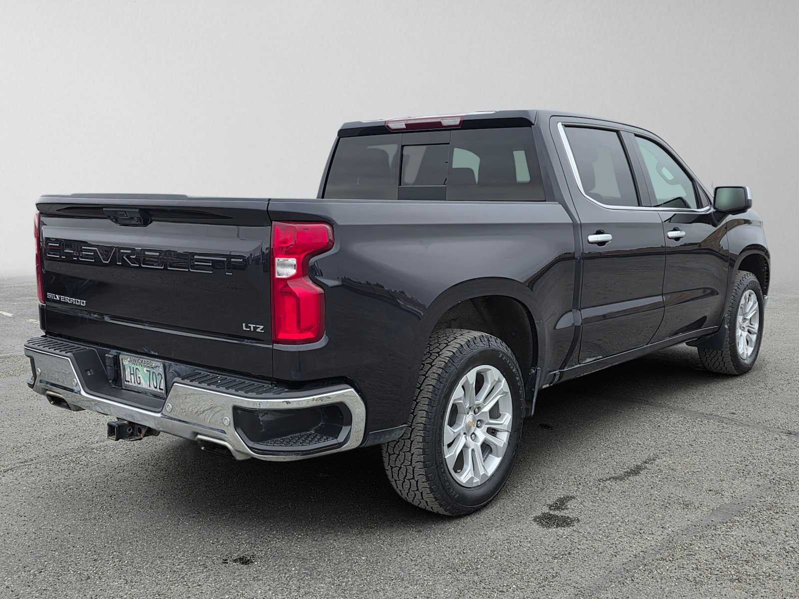 Used 2022 Chevrolet Silverado 1500 LTZ AWD/4WD image 3