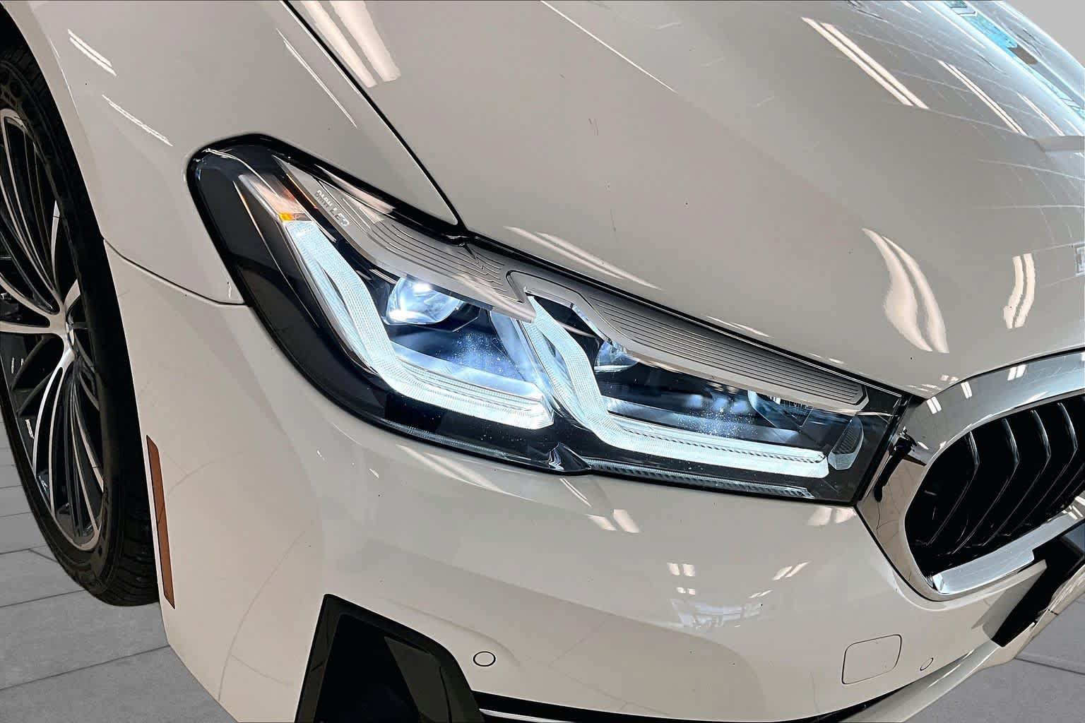 Used 2023 BMW 530i w/ Premium Package RWD image 25