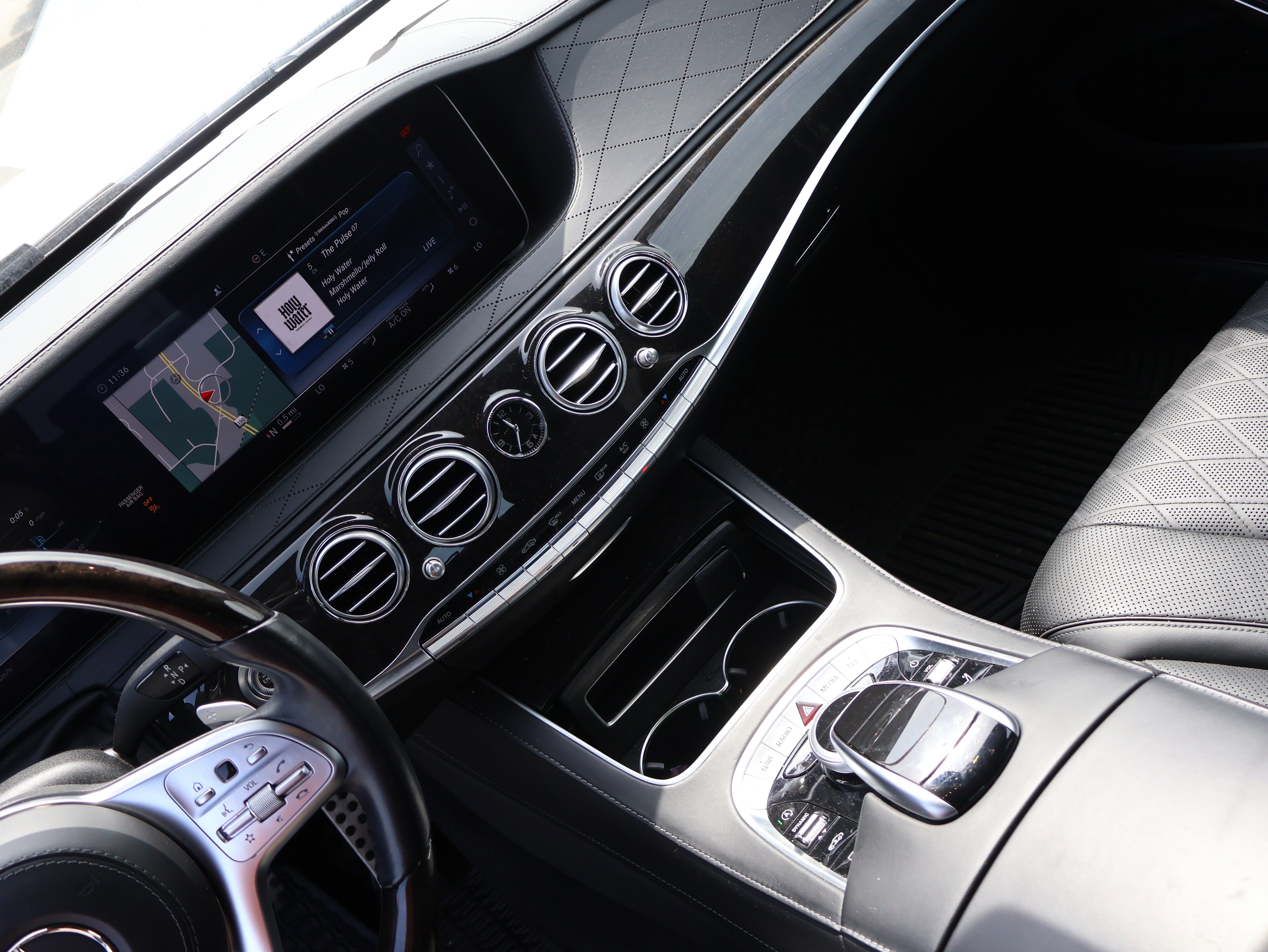Used 2018 Mercedes-Benz S 560 Sedan w/ AMG Line Exterior image 18