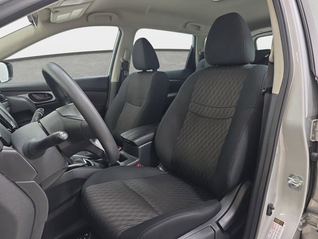 Used 2019 Nissan Rogue S image 14