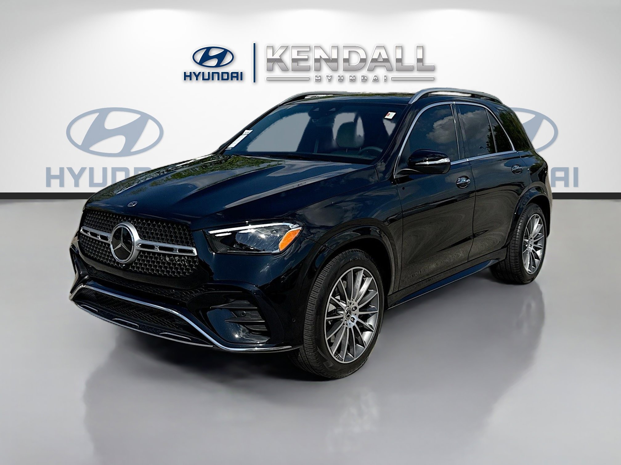 Used 2024 Mercedes-Benz GLE 450 4MATIC image 3
