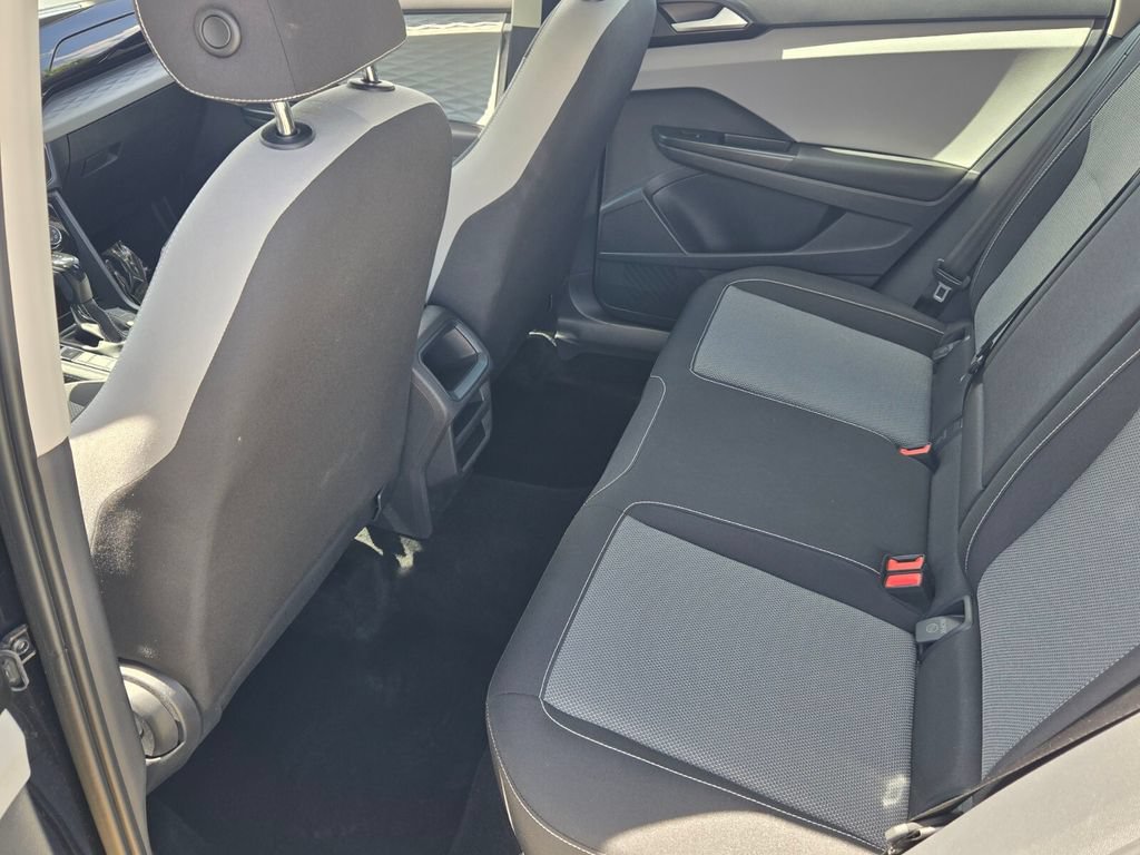 Certified 2023 Volkswagen Taos S FWD image 12