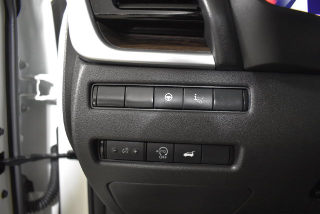Certified 2026 Nissan Rogue Platinum w/ Platinum Premium Package AWD/4WD image 14