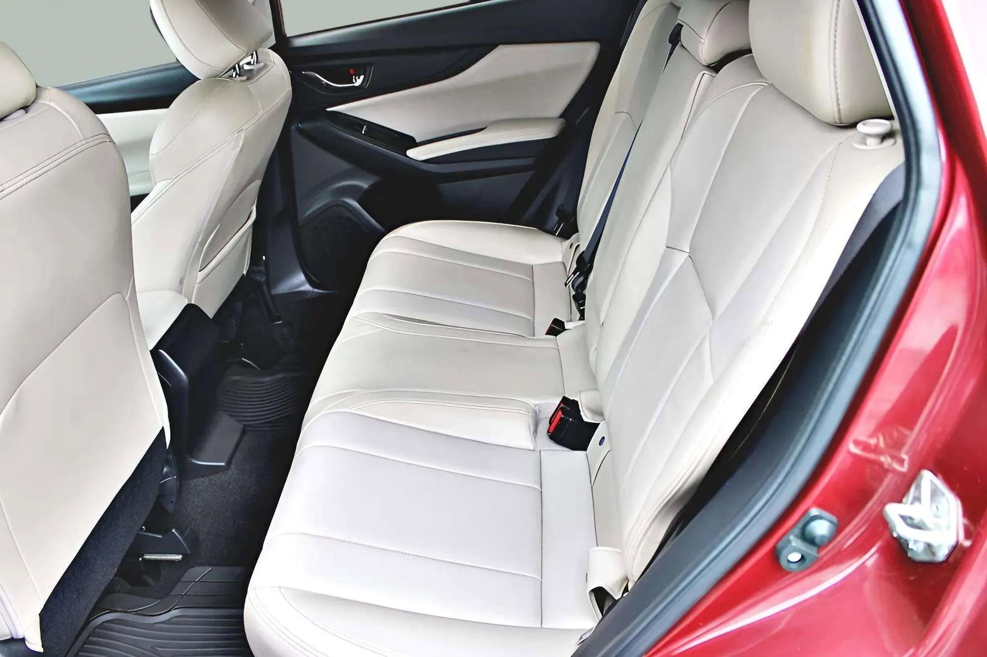 Used 2017 Subaru Impreza 2.0i Limited image 26