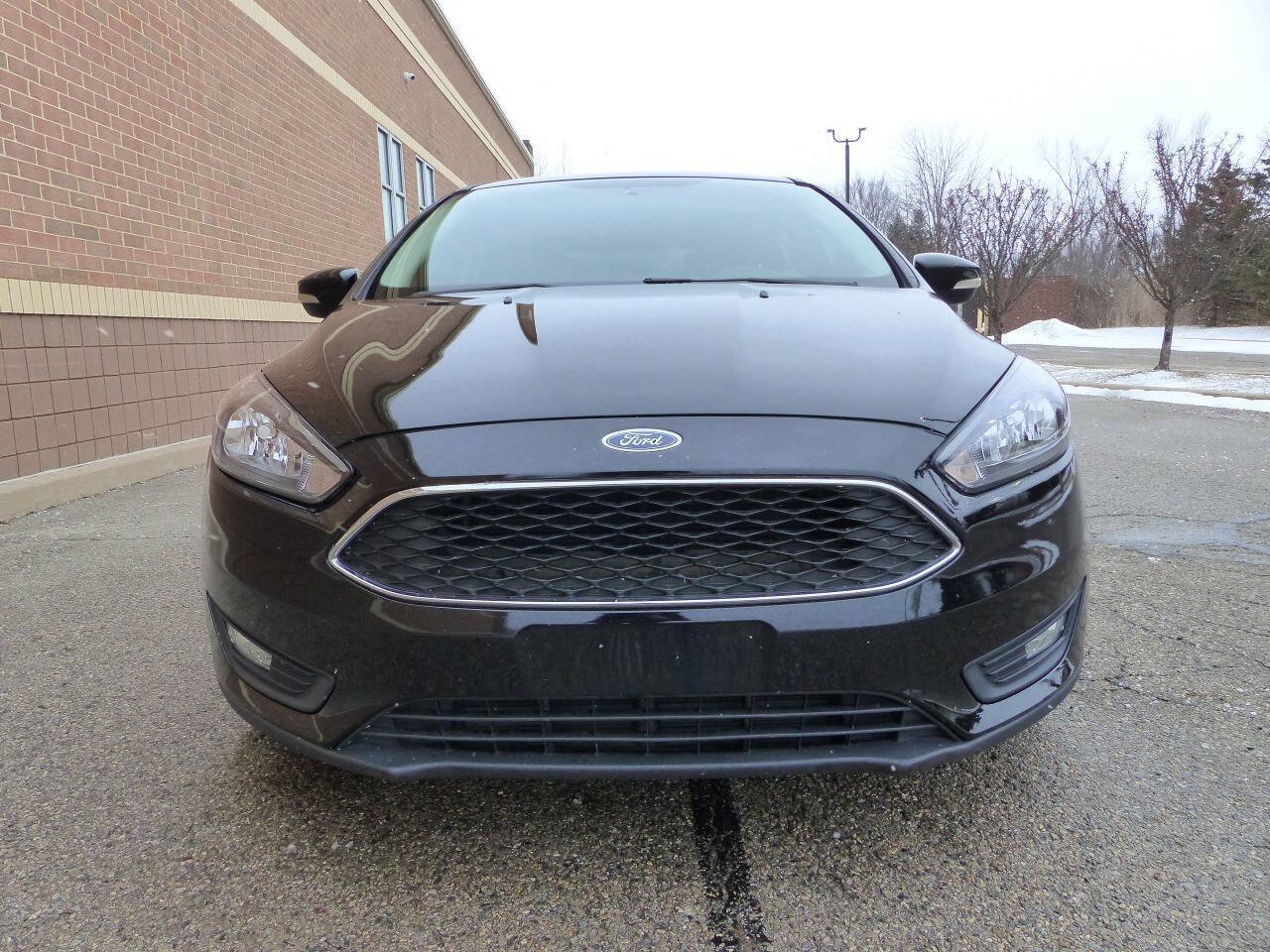 Used 2016 Ford Focus SE w/ Equipment Group 201A FWD image 12