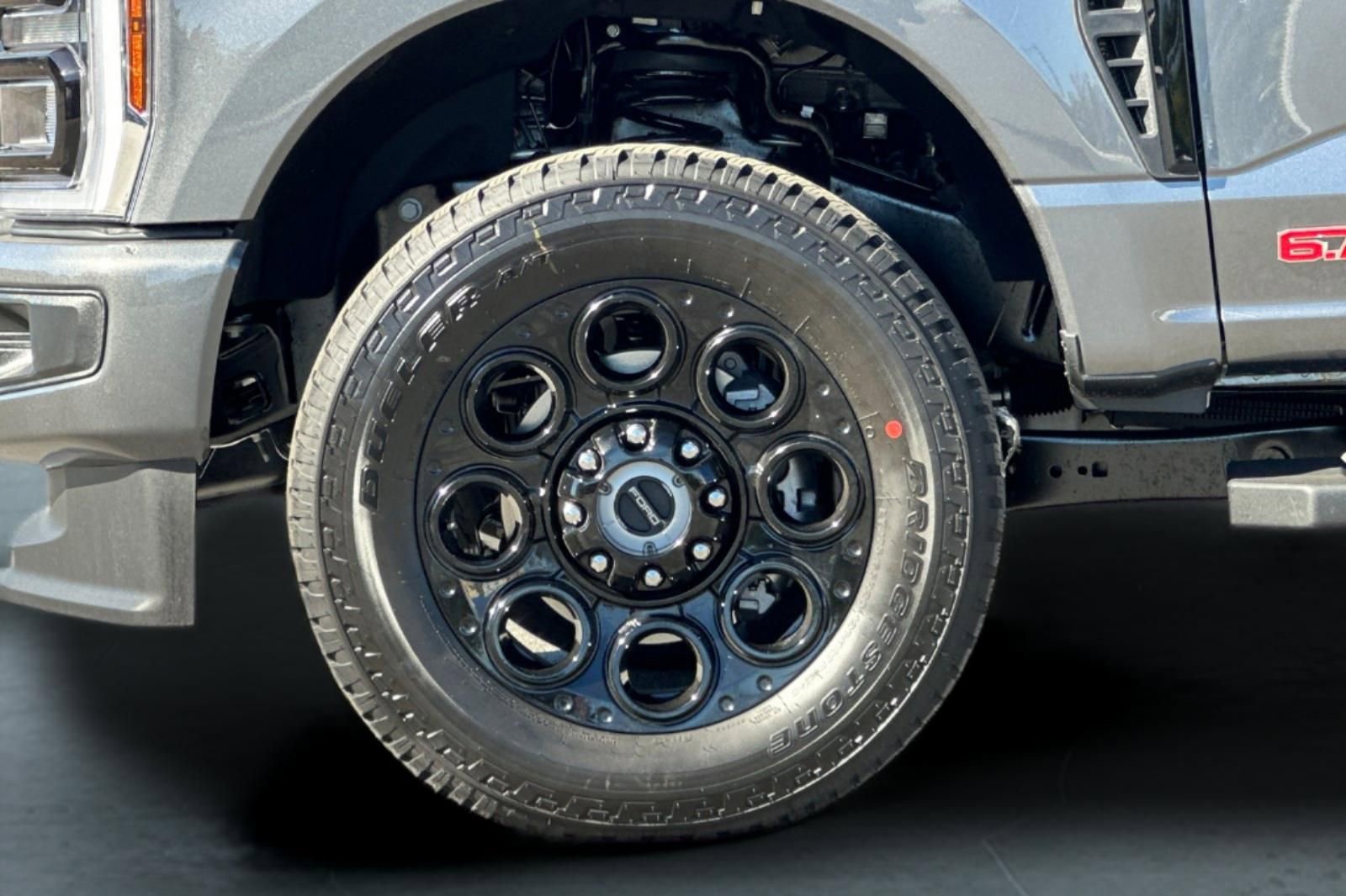 New 2026 Ford F350 Lariat w/ Black Appearance Package image 32