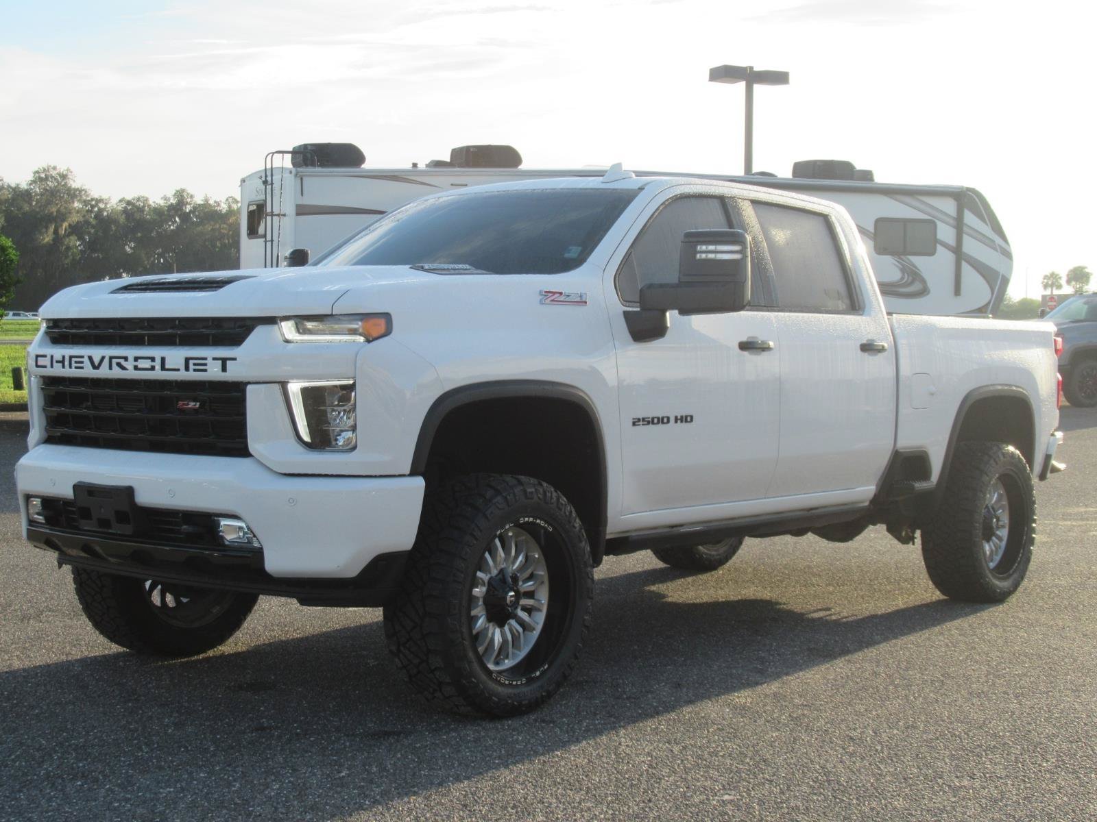Used 2023 Chevrolet Silverado 2500 LTZ w/ LTZ Plus Package AWD/4WD image 3