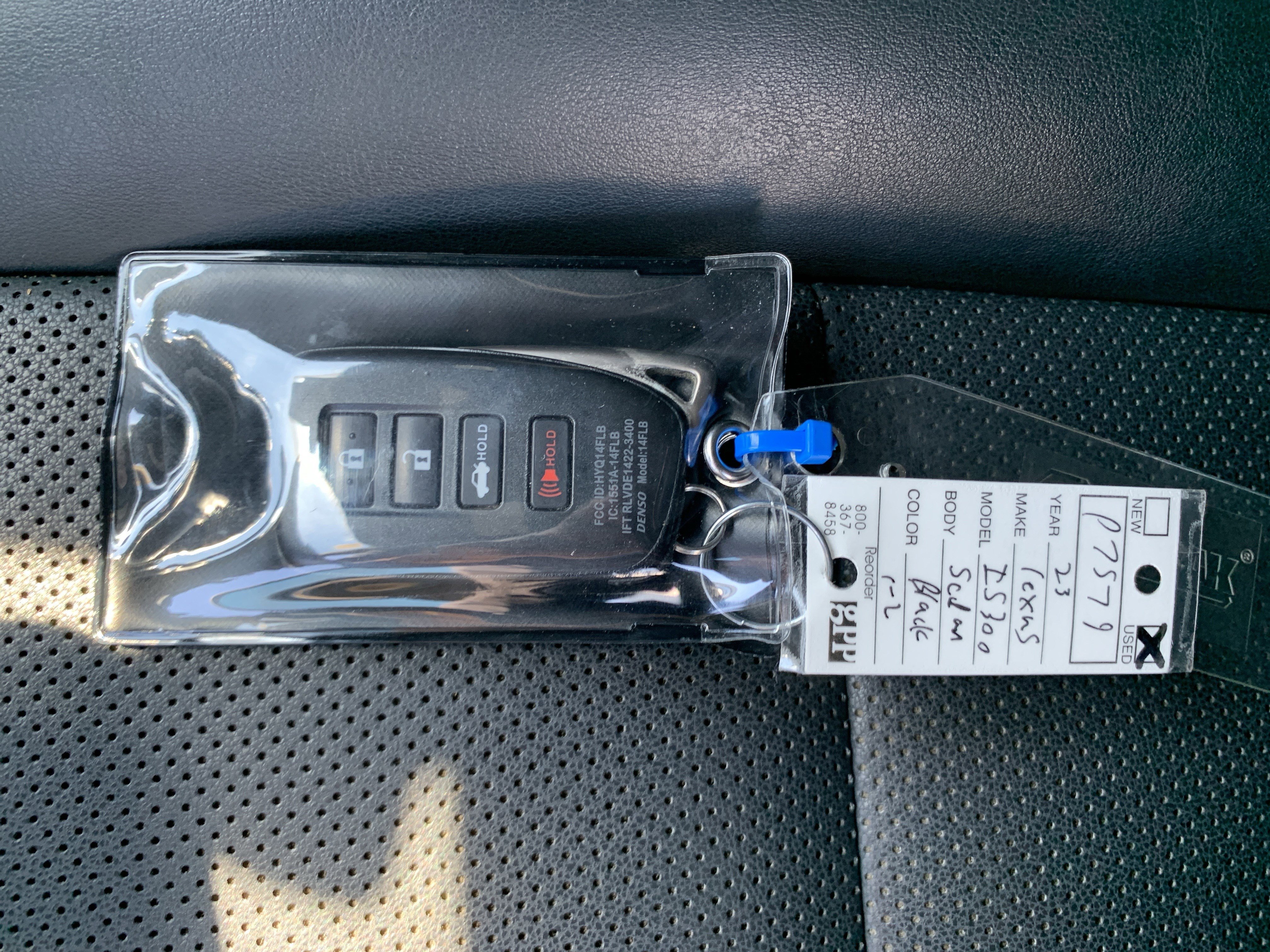 Used 2023 Lexus IS 300 w/ Comfort Package RWD image 37